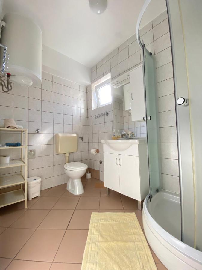 Guest House Dijana Krk Town Eksteriør billede